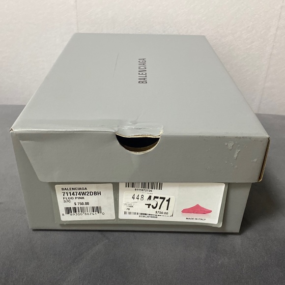 - Balenciaga Storage Empty Shoe Box W Tissue /booklet . 13”x9x5.25” - Picture 4 of 7